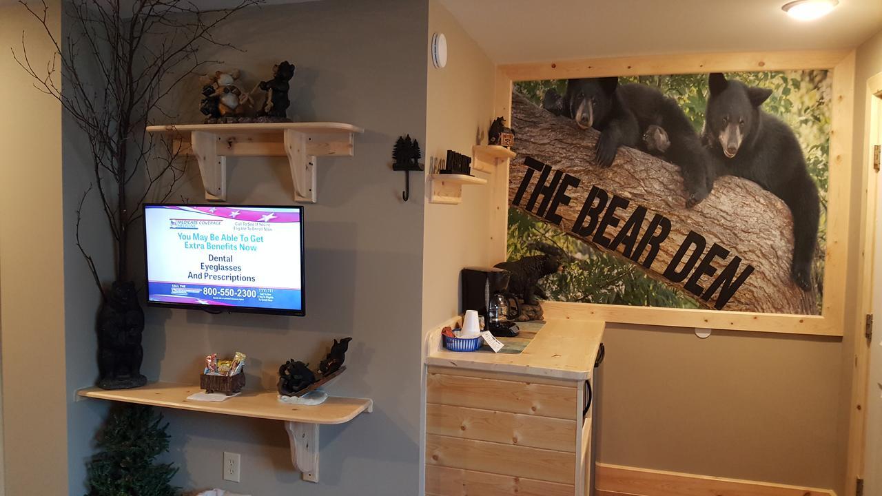 Bear Cove Inn St. Ignace Zewnętrze zdjęcie